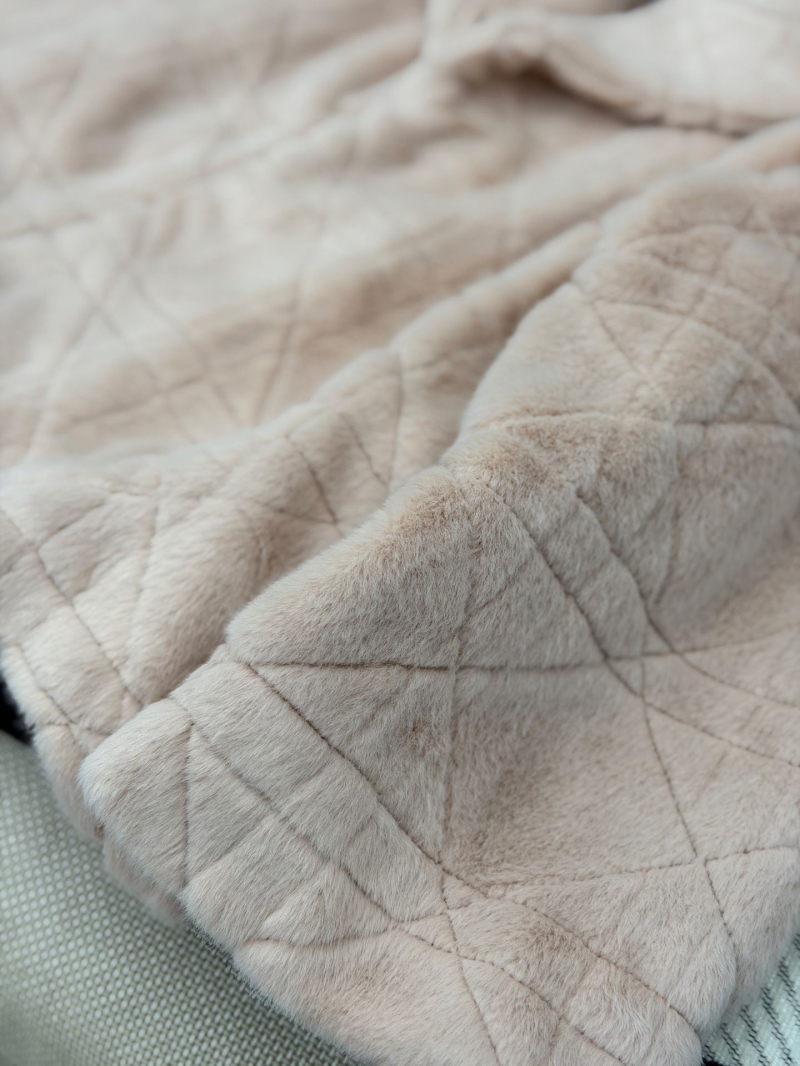 chr1st1an D10r outwear